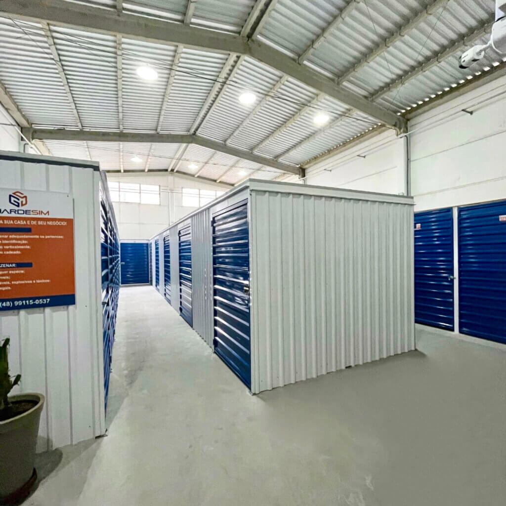 GuardeSim Self Storage. Espaço de armazenamento, Escrtórios compartilhados e Endereço Fiscal em Palhoça, na Grande Florianópolis - Espaço dos boxes